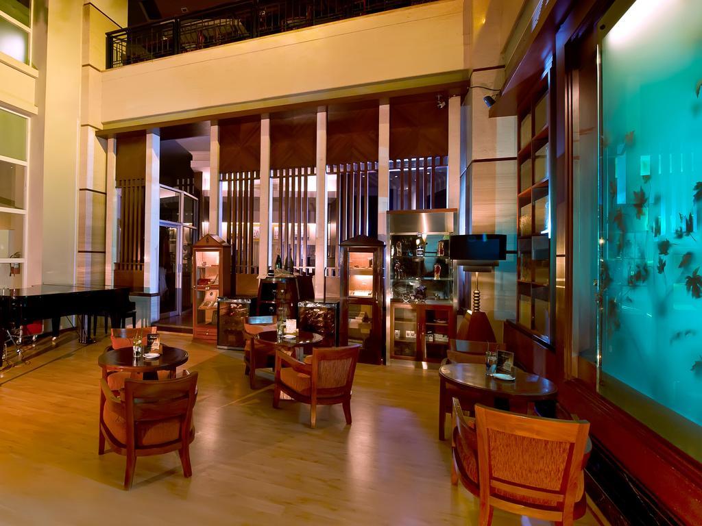 Novotel Semarang - GeNose Ready, CHSE Certified Exterior foto